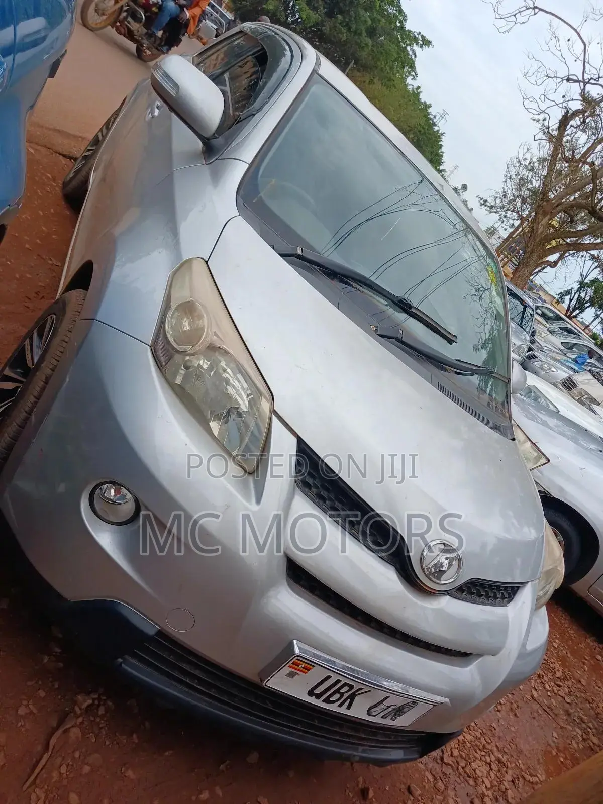 Toyota IST 2009 Silver