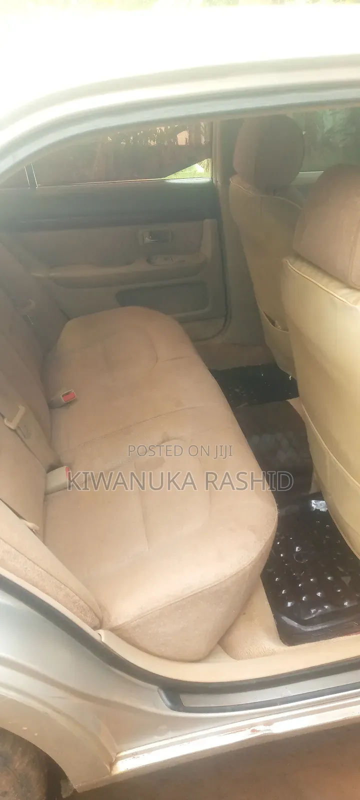 Toyota Progress 2000 Silver