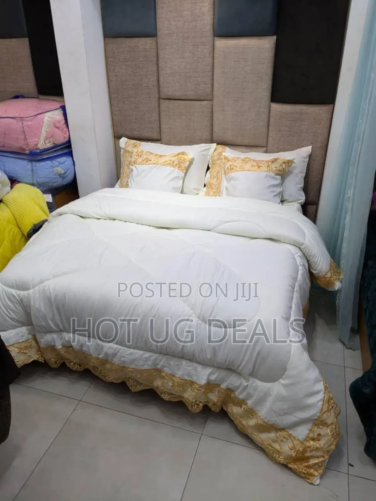6pcs 5x6 Kingsize Lace Duvet With 1bedsheet, 2 Pillowcases 2 Cushions