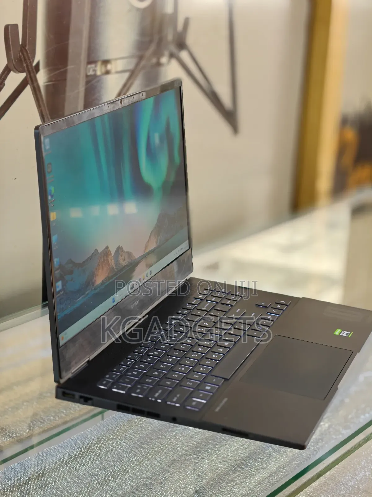 Laptop HP Omen 16 16GB AMD Ryzen 7 SSHD+SSD 512GB