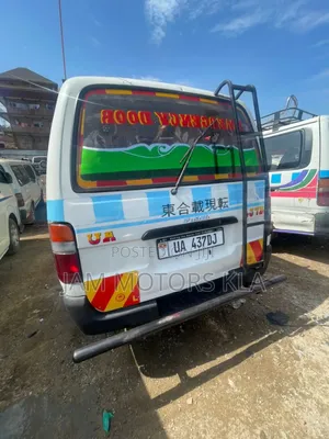 Toyota HiAce 2002 White