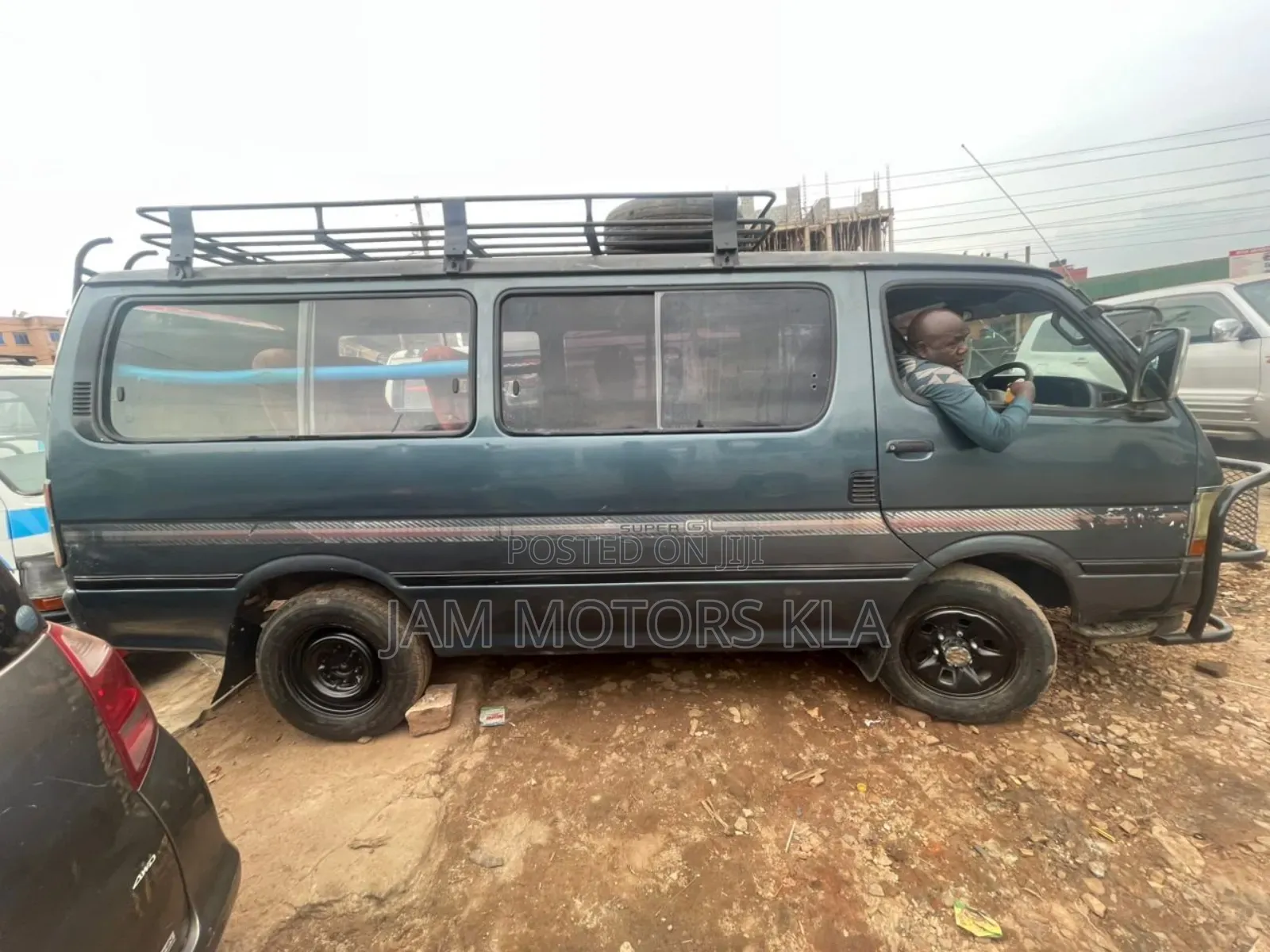 Toyota HiAce 2001 Blue