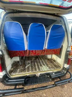 Toyota HiAce 2002 White