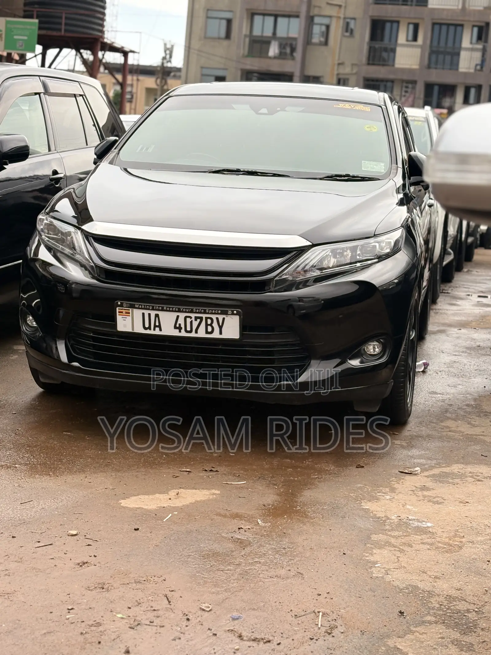 Toyota Harrier 2.0 2016 Black