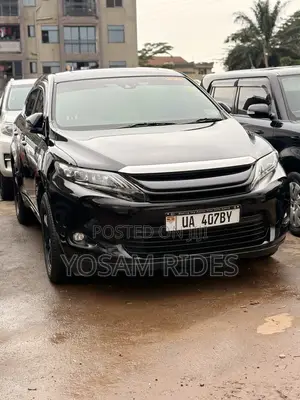 Toyota Harrier 2.0 2016 Black
