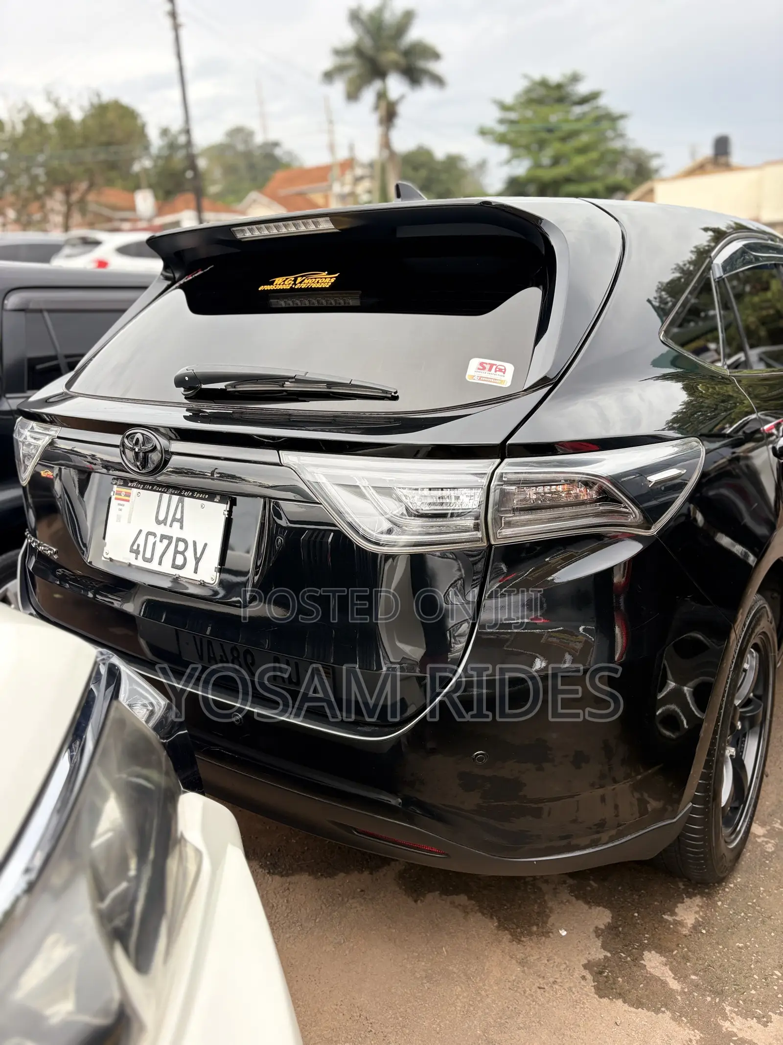 Toyota Harrier 2.0 2016 Black