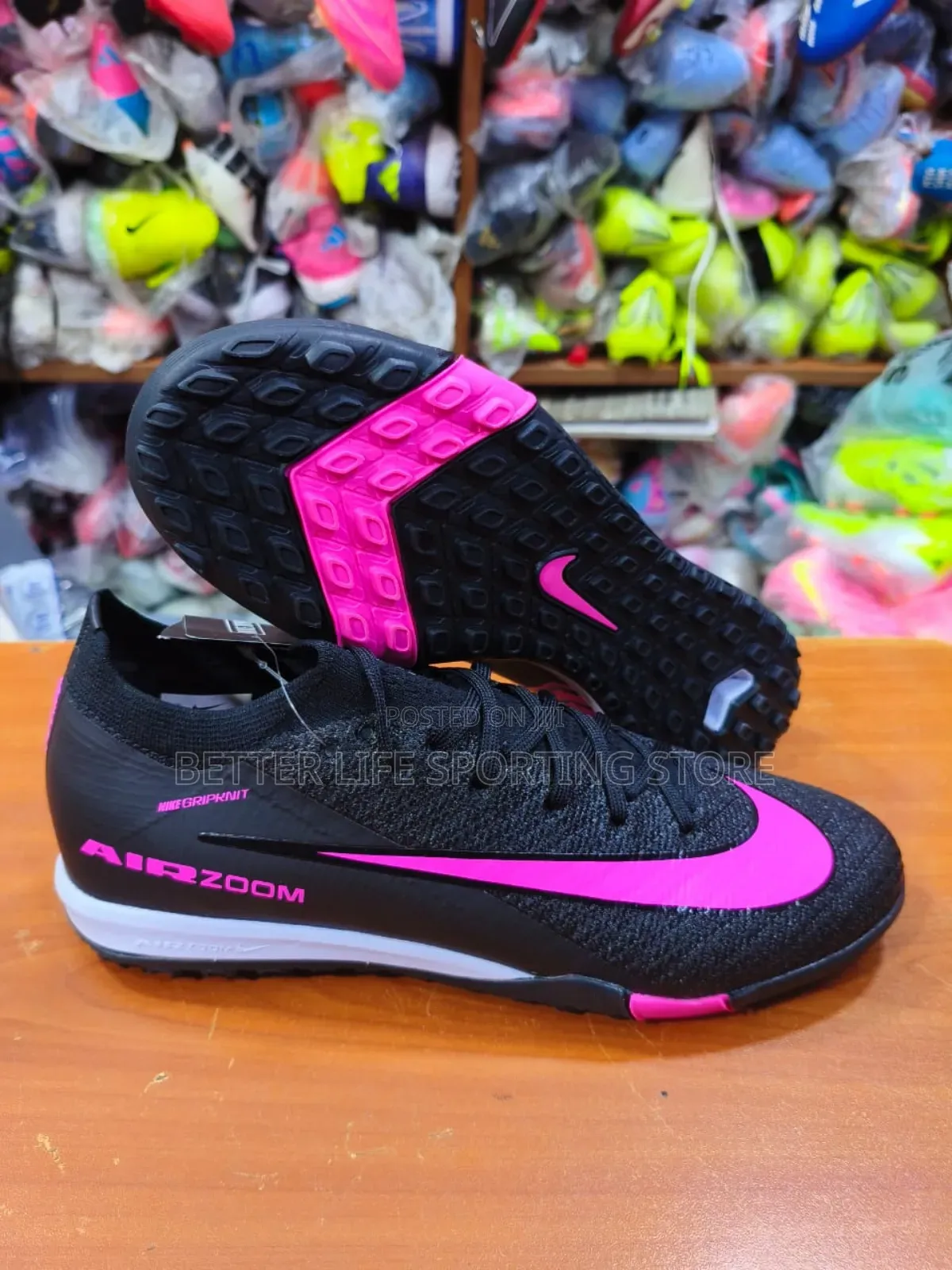 Nike Fair Play Boots Original Grip Knit.