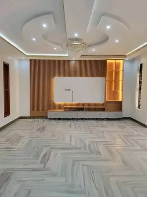 5bdrm House in Bwebajja, Wakiso / Wakiso for sale