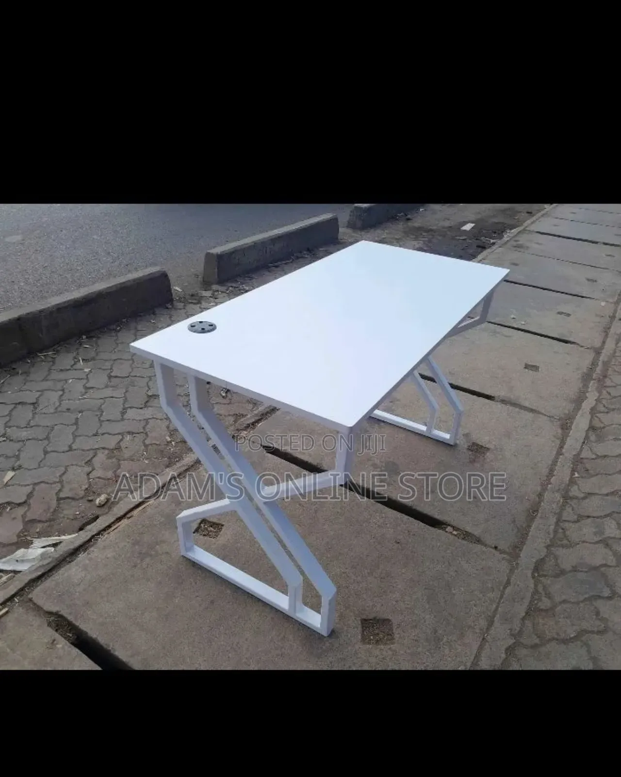 White Office Table Desk in Metal Stand