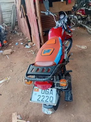 Bajaj CT 125X 2025 Red