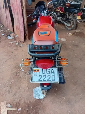 Bajaj CT 125X 2025 Red