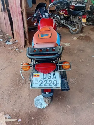 Bajaj CT 125X 2025 Red