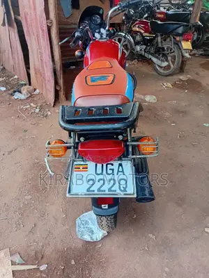 Bajaj CT 125X 2025 Red