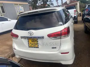 Toyota Wish 2011 White