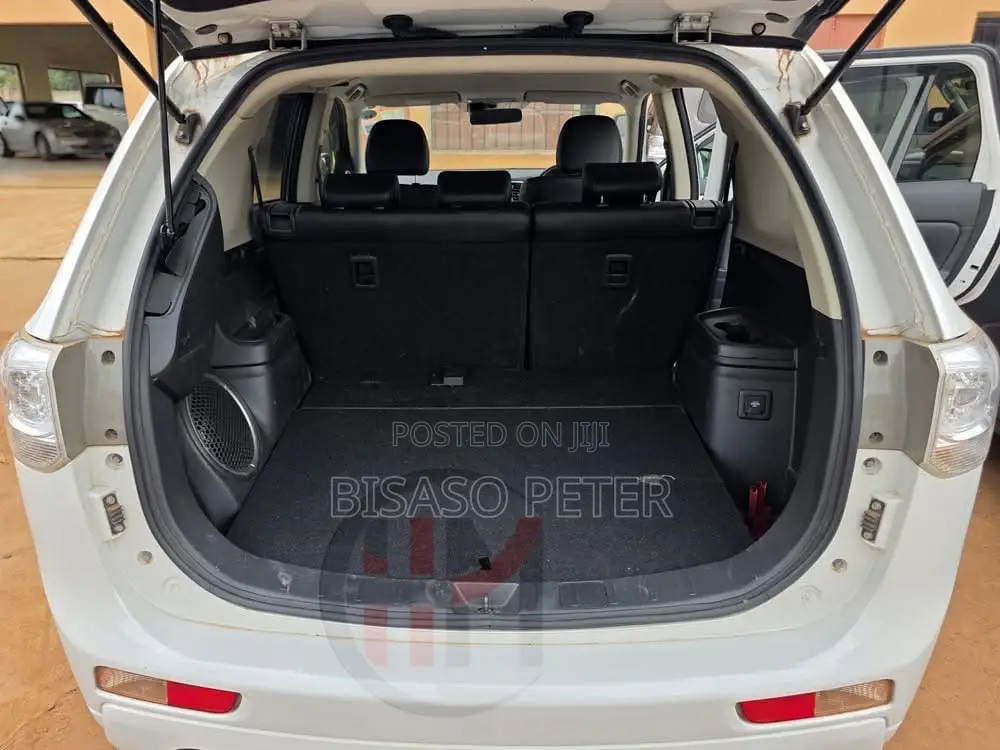 Mitsubishi Outlander 2.0 PHEV AWD 2013 White