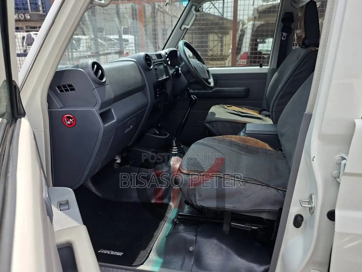 Toyota Land Cruiser Prado 4.0 2017 White