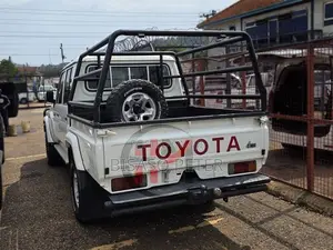 Toyota Land Cruiser Prado 4.0 2017 White