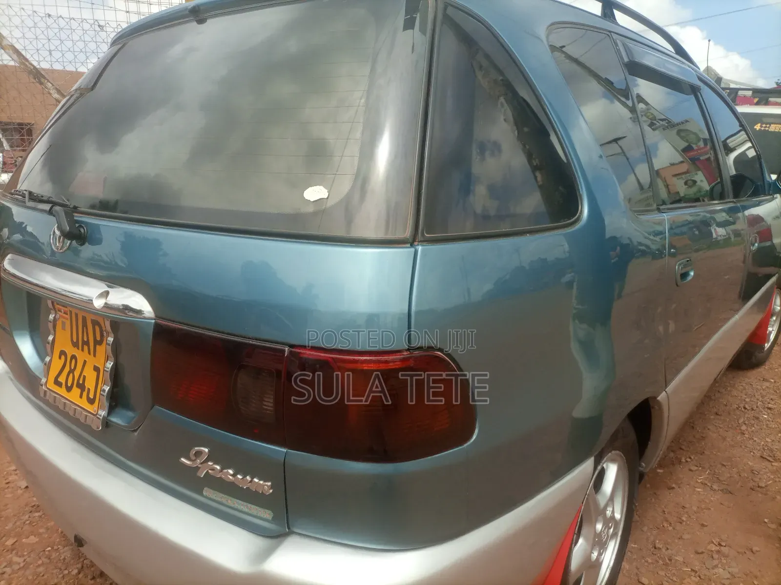 Toyota Ipsum 2000 Green