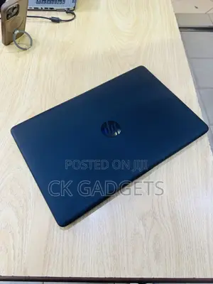 Laptop HP 15-da3007nia 8GB Intel Core i5 SSD 256GB