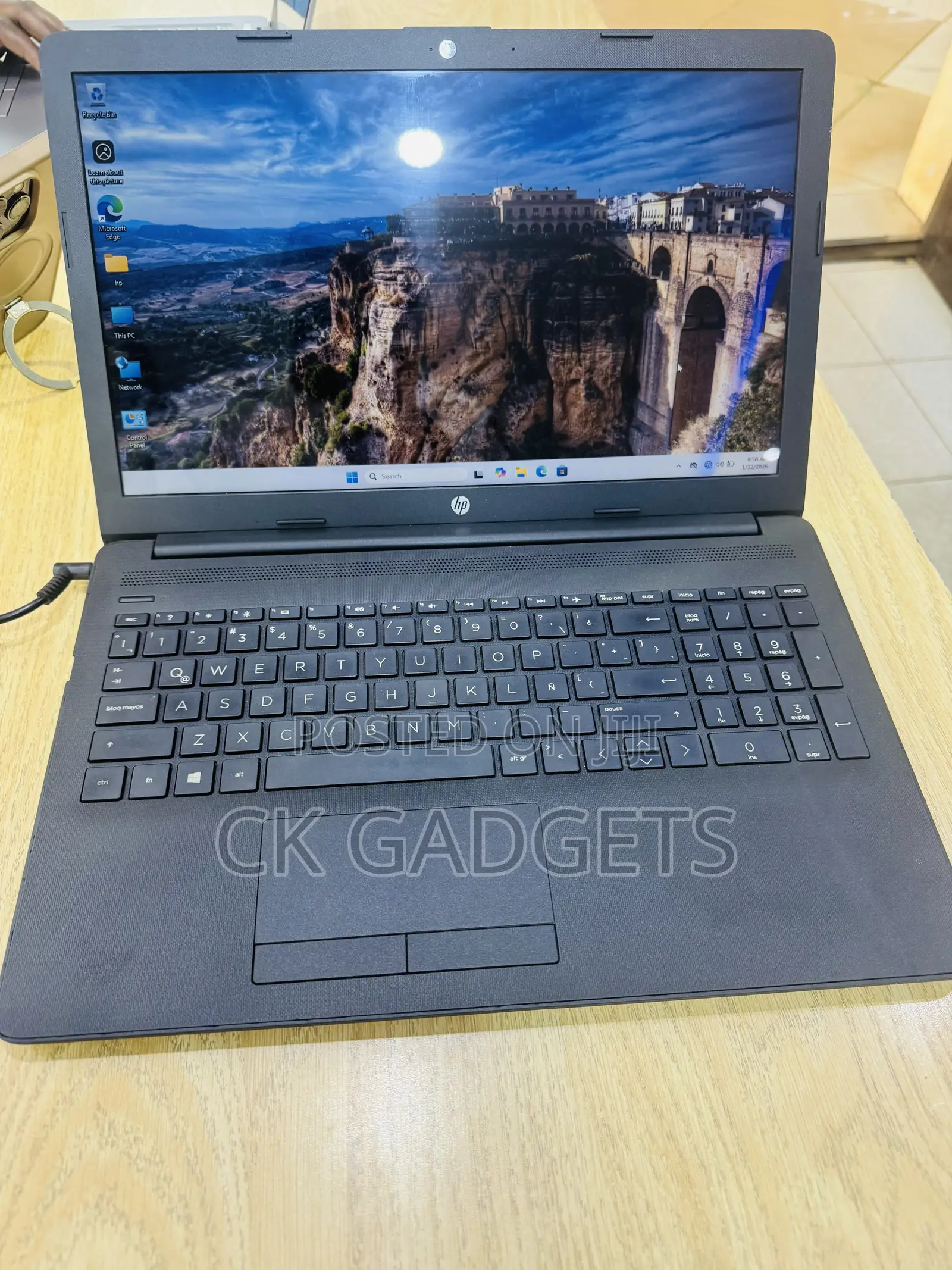 Laptop HP 15-da3007nia 8GB Intel Core i5 SSD 256GB