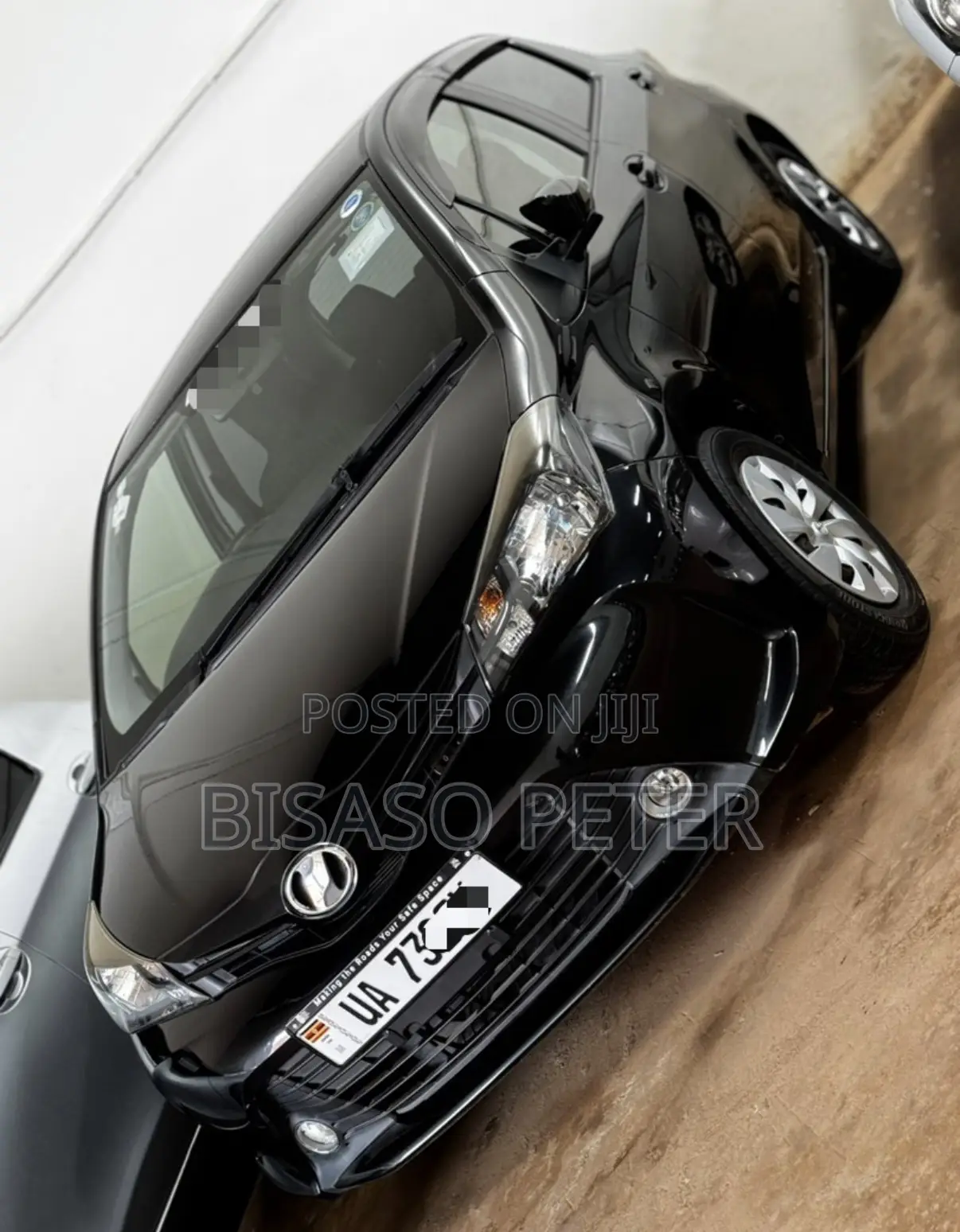 Toyota Vitz 1.3 AWD 5dr 2016 Black