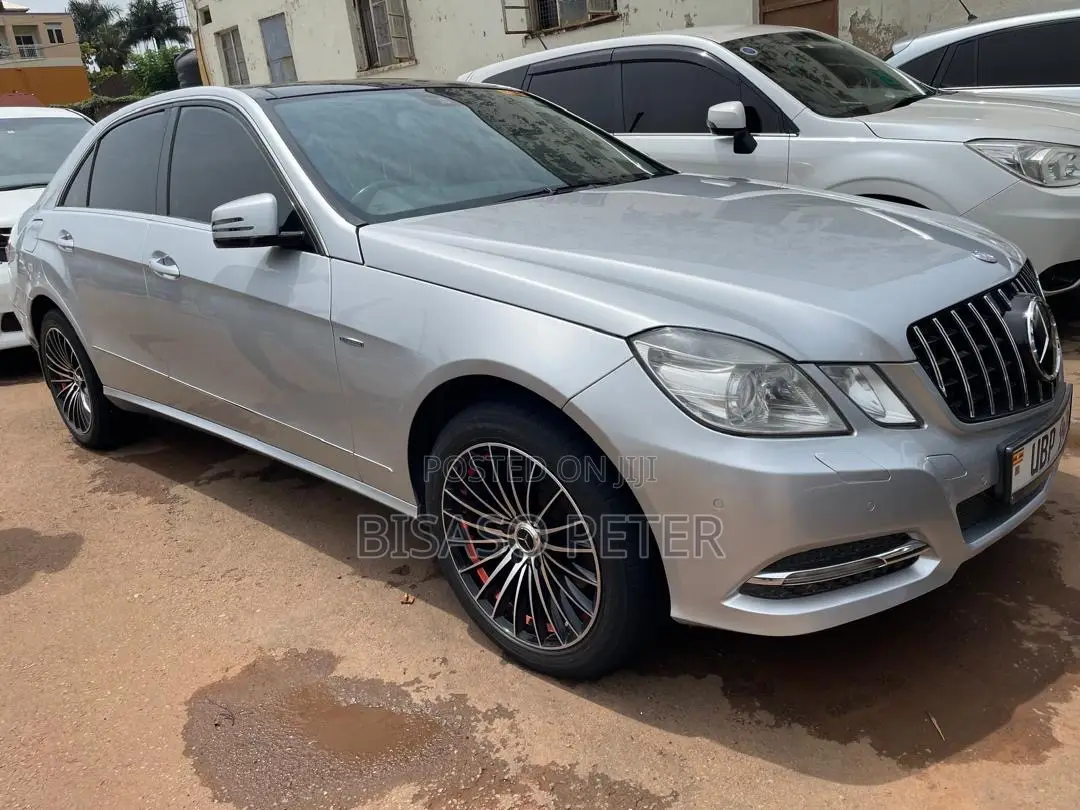 Mercedes-Benz E300 2011 Silver