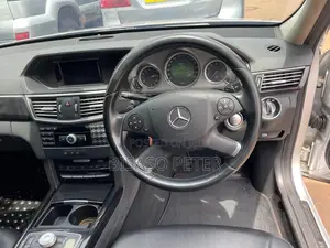 Mercedes-Benz E300 2011 Silver