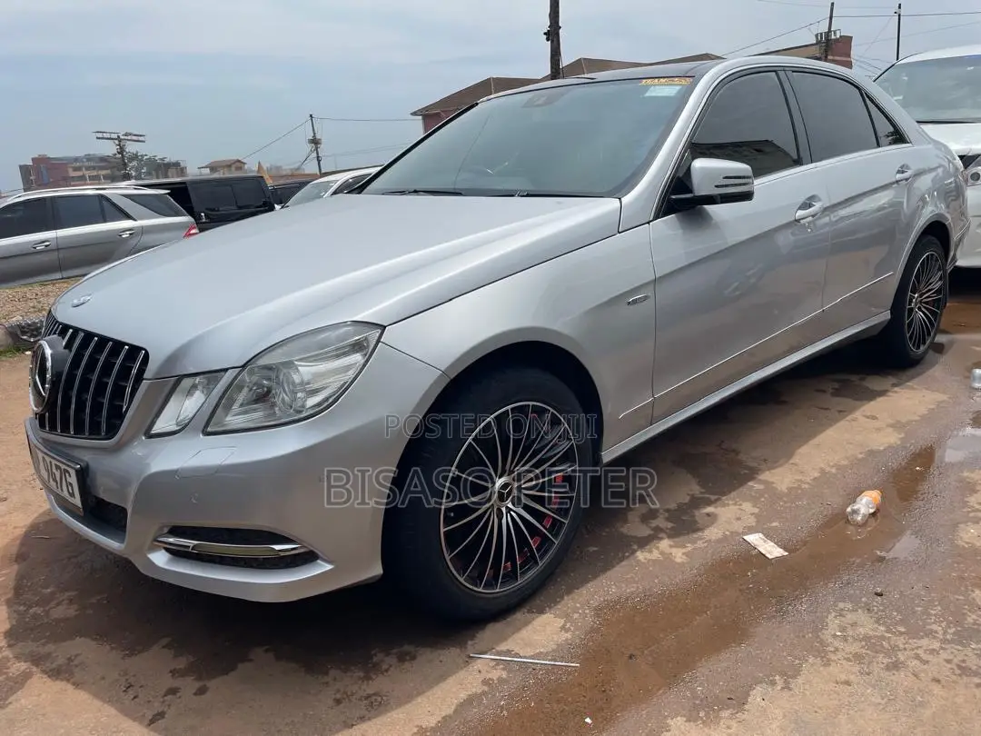 Mercedes-Benz E300 2011 Silver