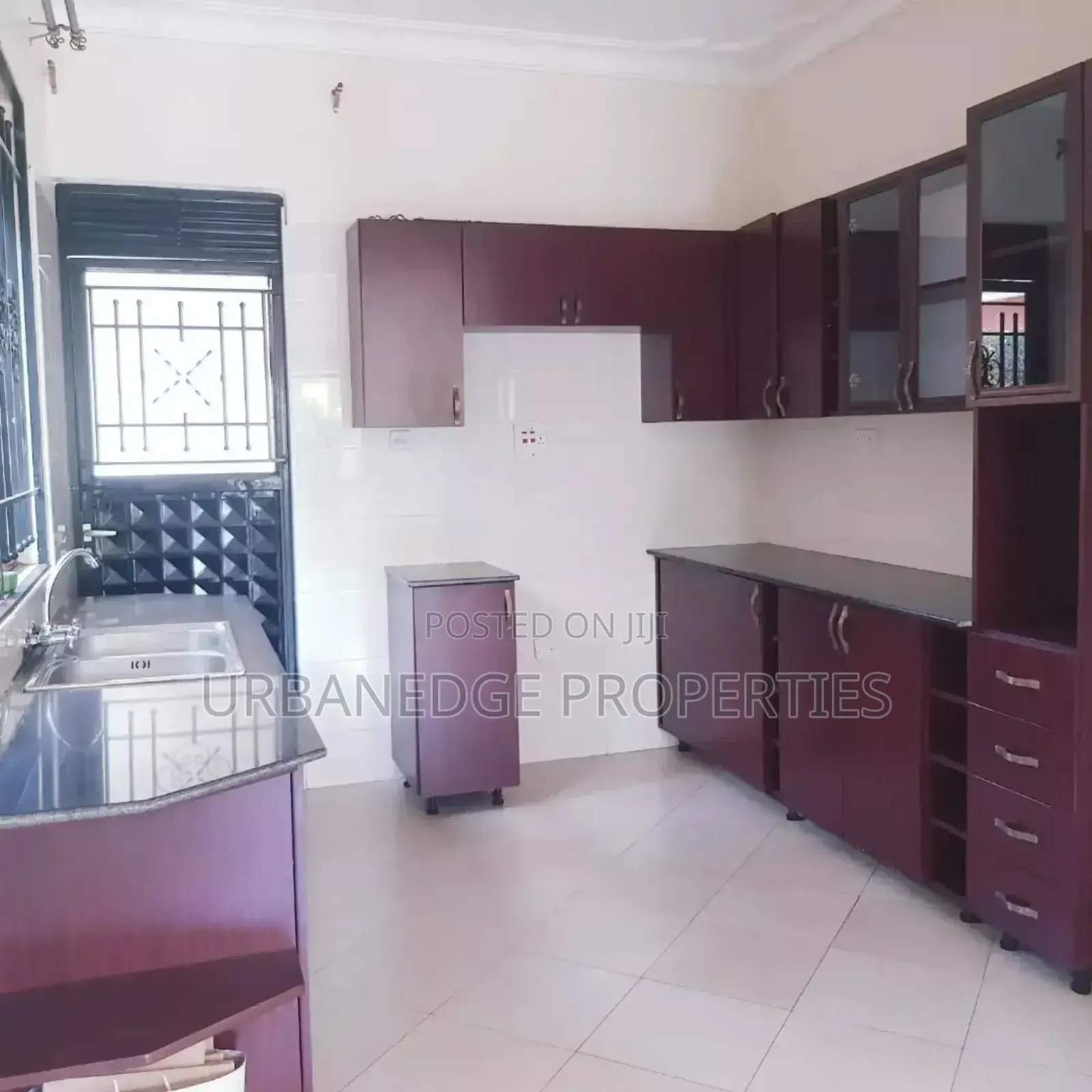 4bdrm Bungalow in Kitende, Central Division for rent