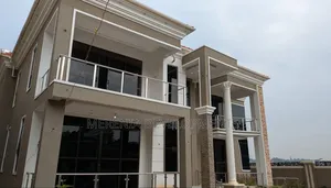 5bdrm House in Kira for rent