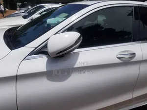 Mercedes-Benz C200 2015 White