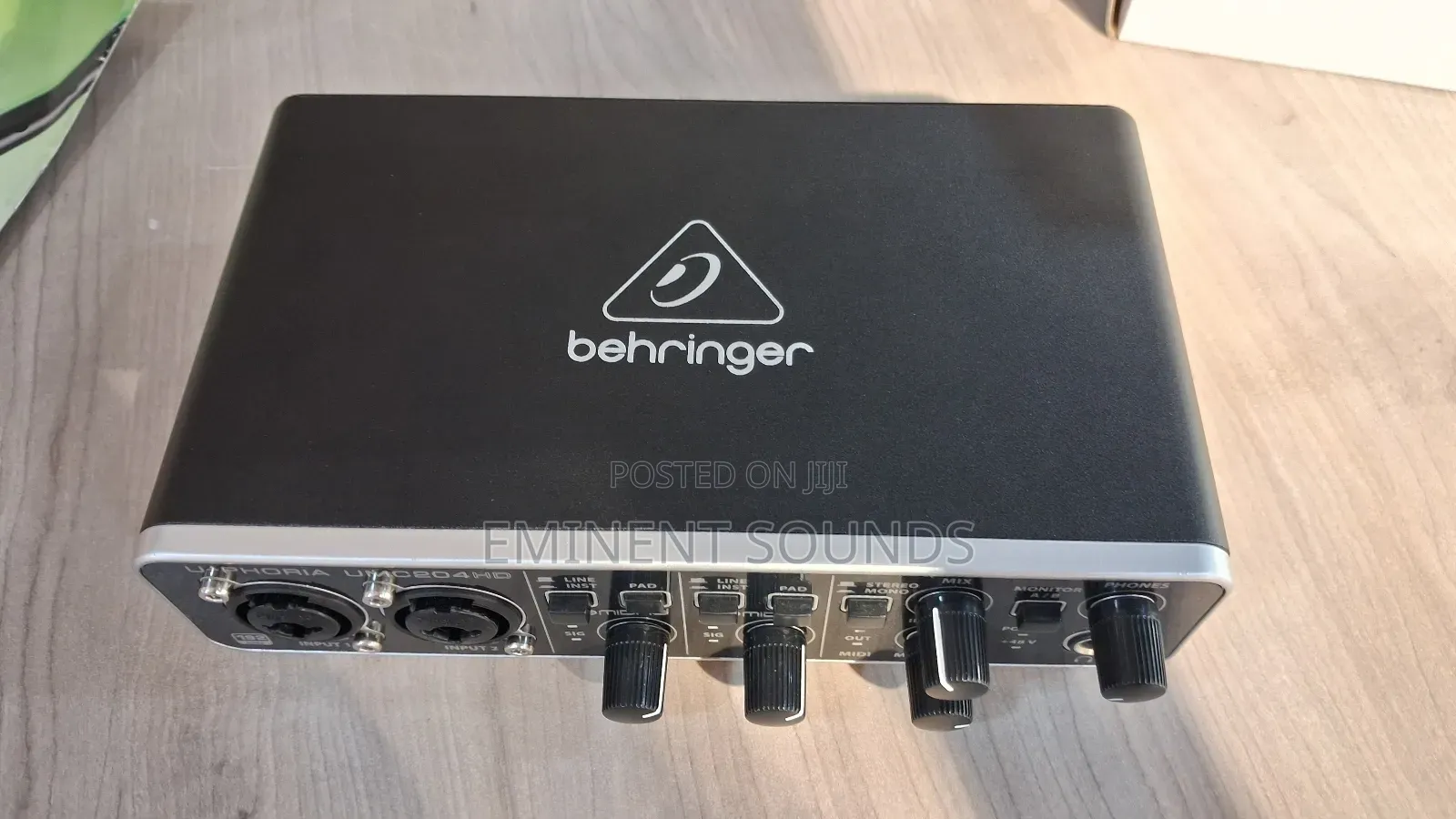 Behringer Soundcard Umc 204hd