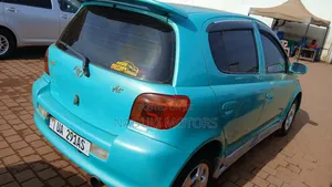 Toyota Vitz 2002