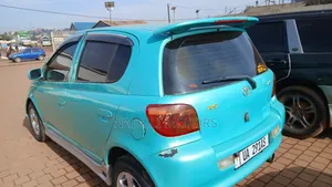 Toyota Vitz 2002