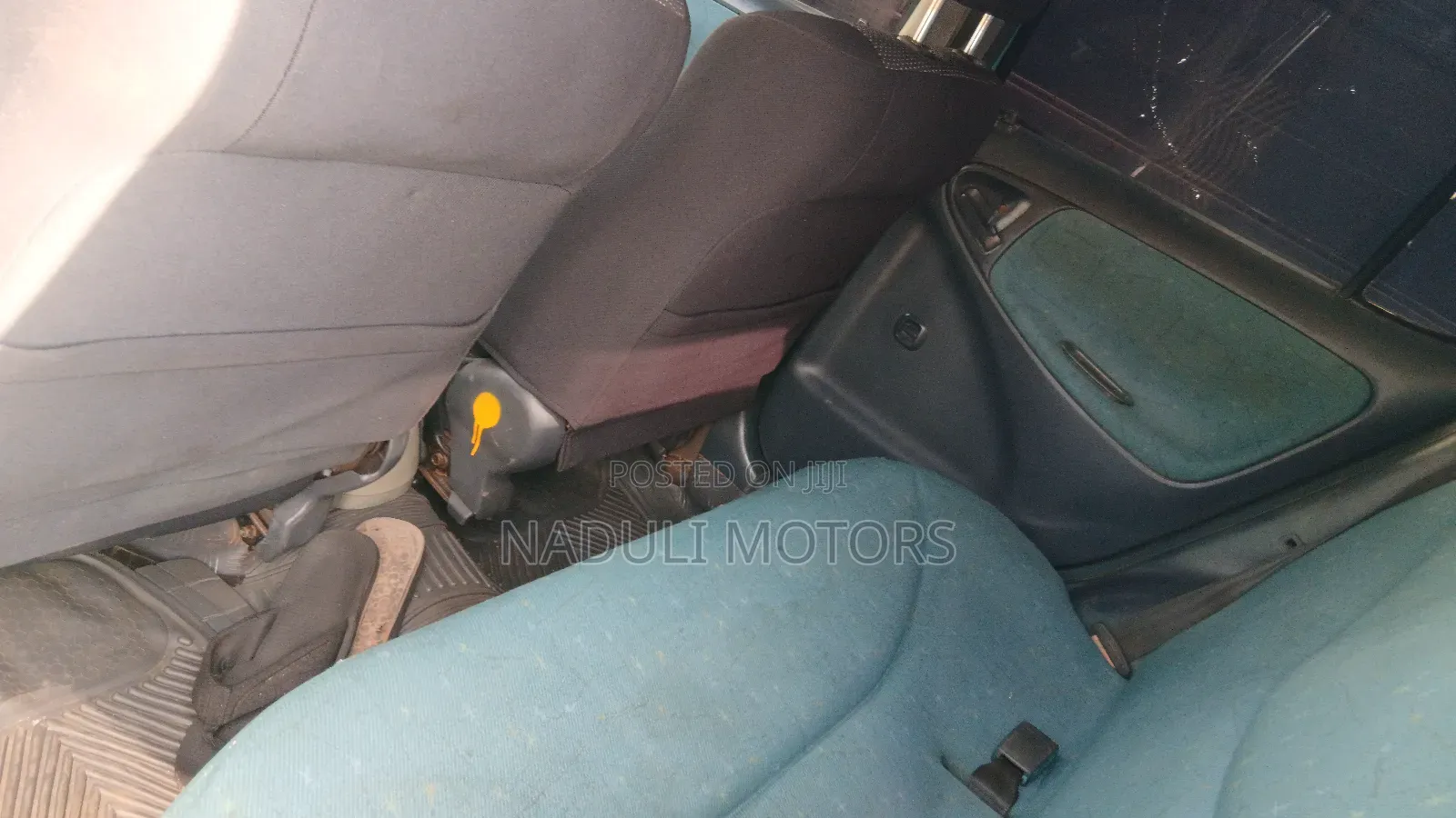 Toyota Vitz 2002