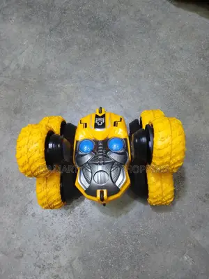 Double Sided R / C Stunt Car Toy for Kids - 360° Flips
