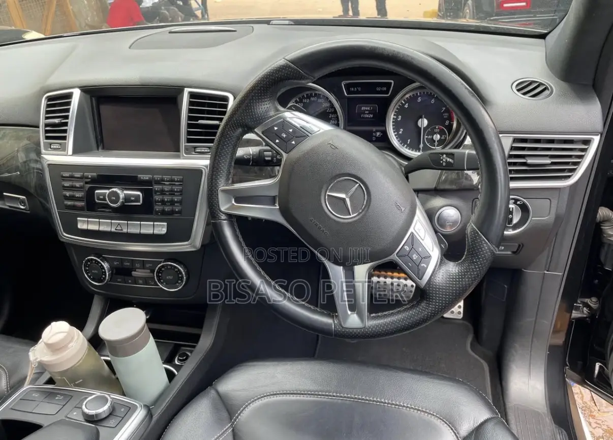 Mercedes-Benz M Class ML350 4dr SUV (3.5L 6cyl 7A) 2014 Black