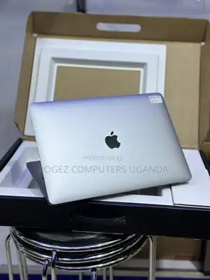 New Laptop Apple MacBook Pro 2020 M1 16GB Apple M1 Pro SSD 256GB