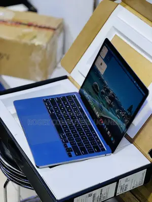 New Laptop Apple MacBook Pro 2020 M1 16GB Apple M1 Pro SSD 256GB