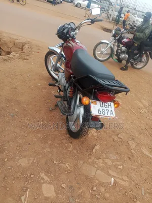 Bajaj Boxer 100 2025 Red