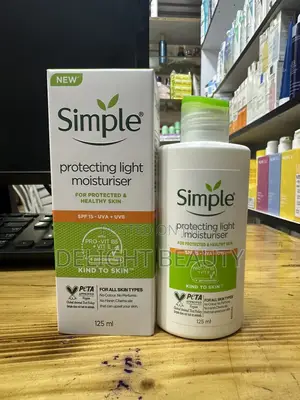 Simple Protecting Light Moisturiser