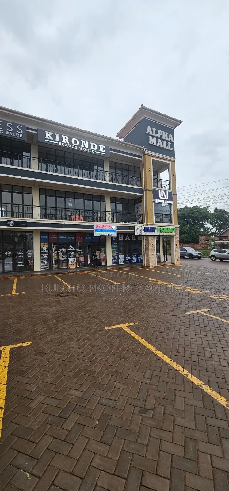 Commercial Building for Sale