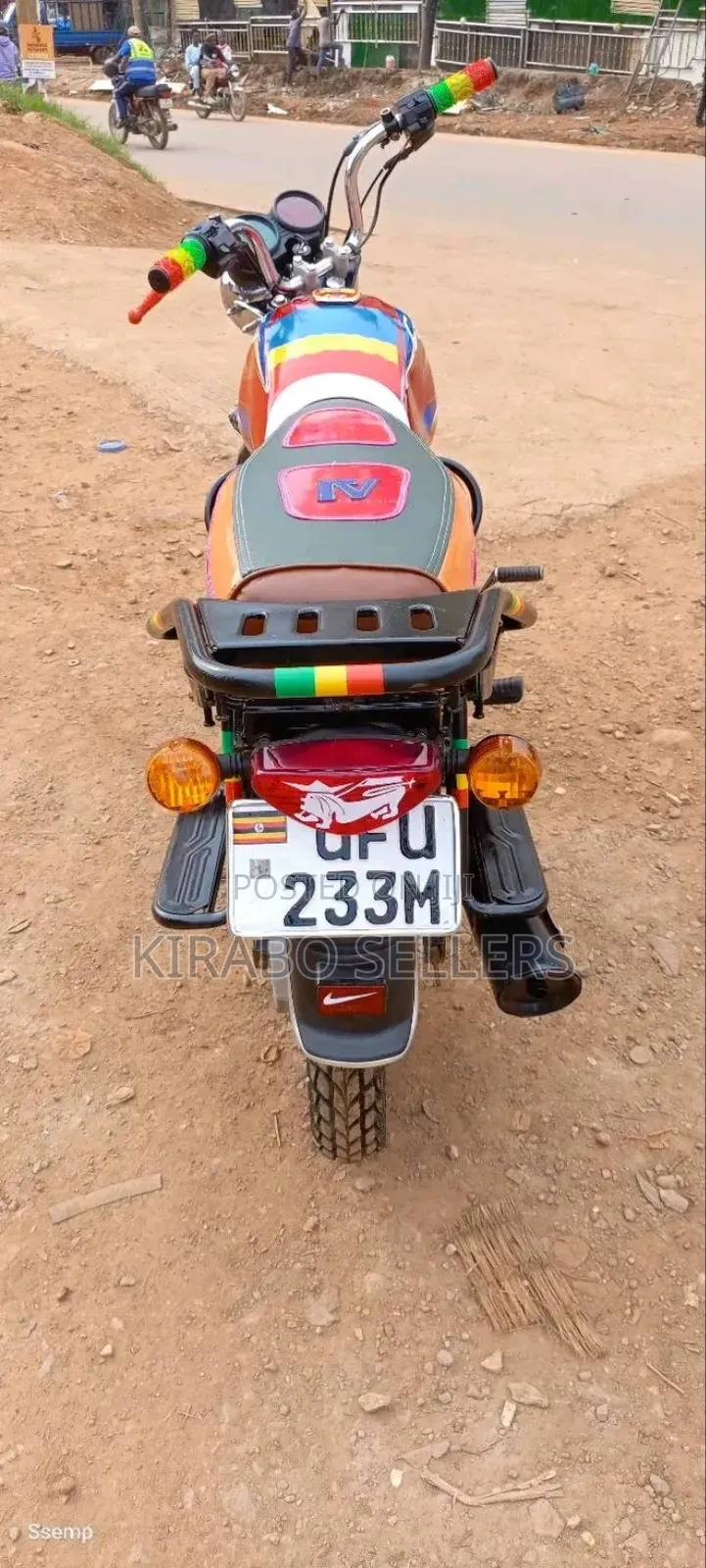 Bajaj CT 125X 2025 Red