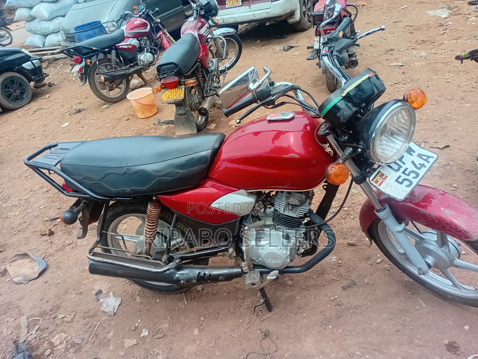 TVS HLX 125 2025 Red