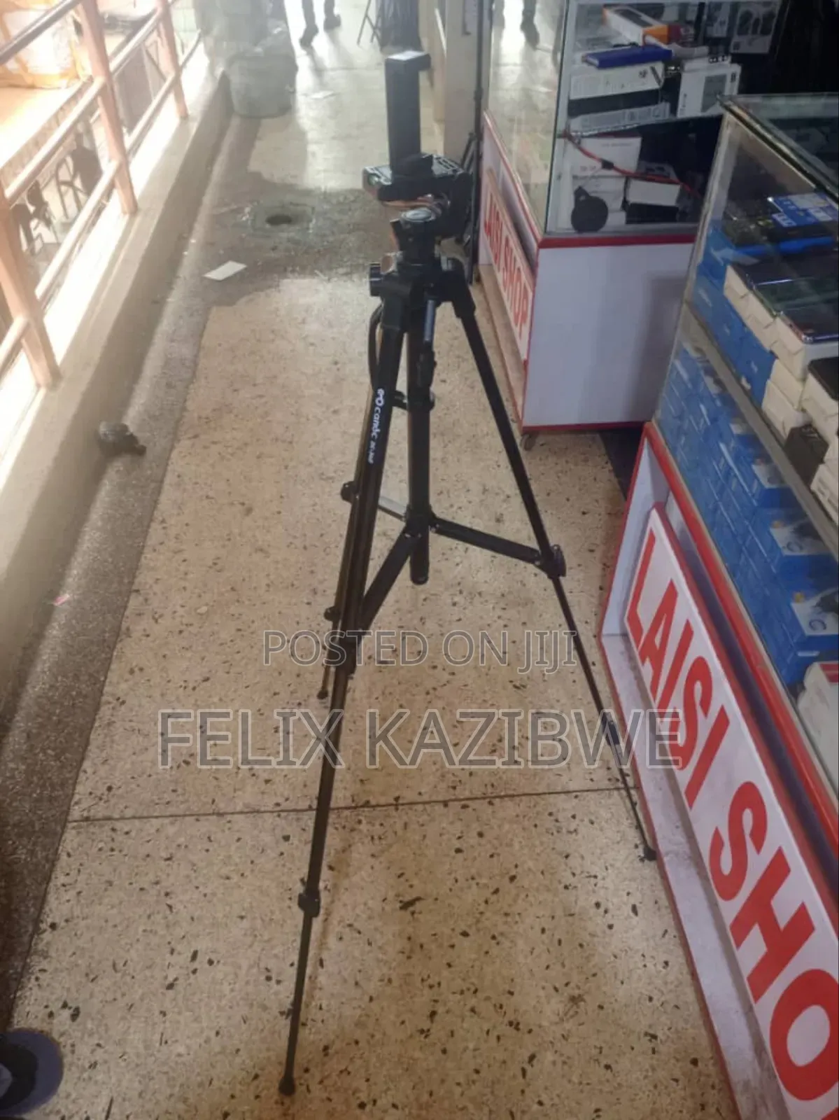 Extendable Smart Phone Camera Tripod Stand Selfie Holder.