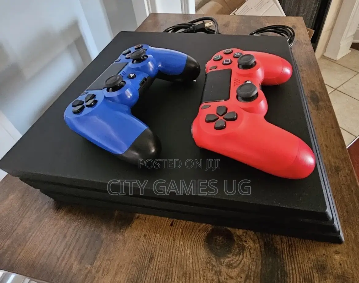 Sony Playstation 4 Pro 1tb Console - Black/2 Controllers
