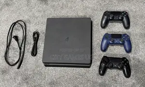 Sony Playstation 4 Ps4 Slim Console 500gb + 3 Controllers