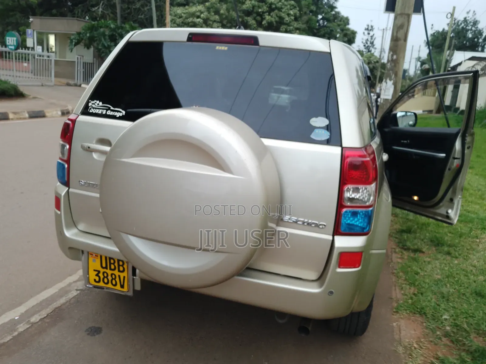 Suzuki Escudo 2006 Gold