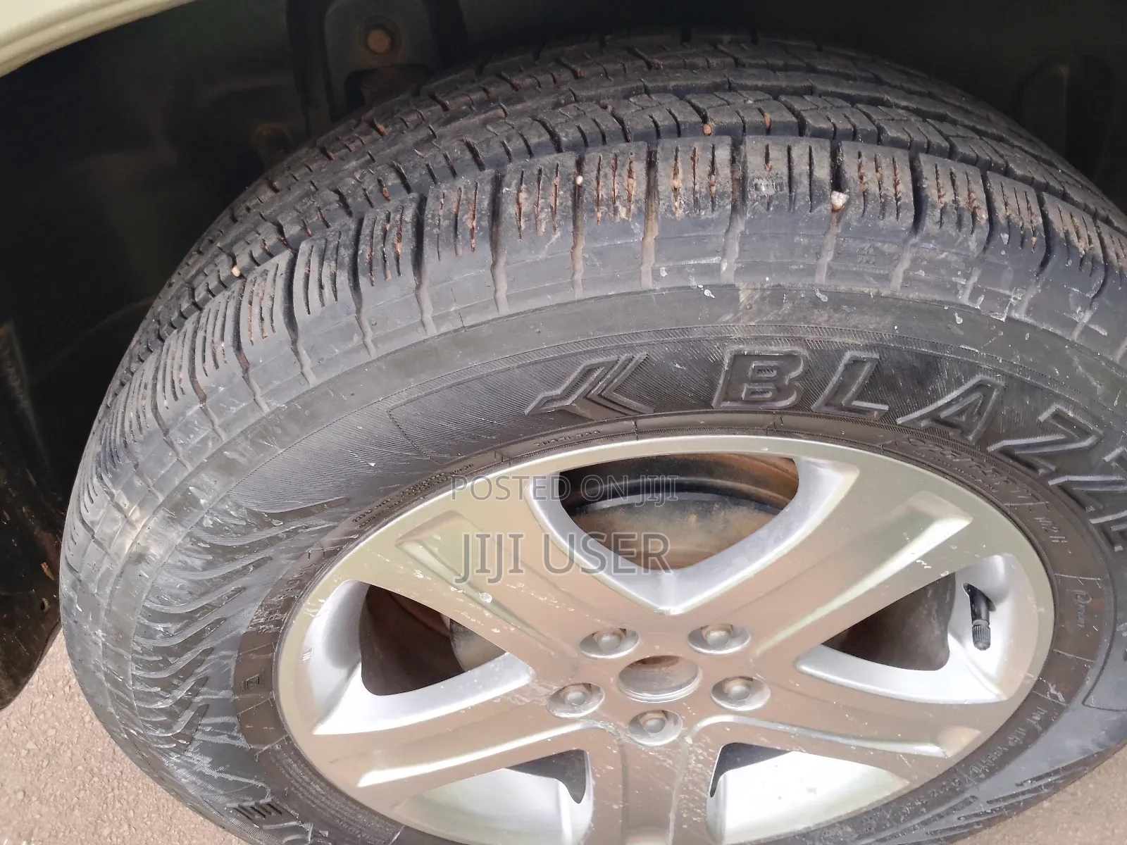 Suzuki Escudo 2006 Gold