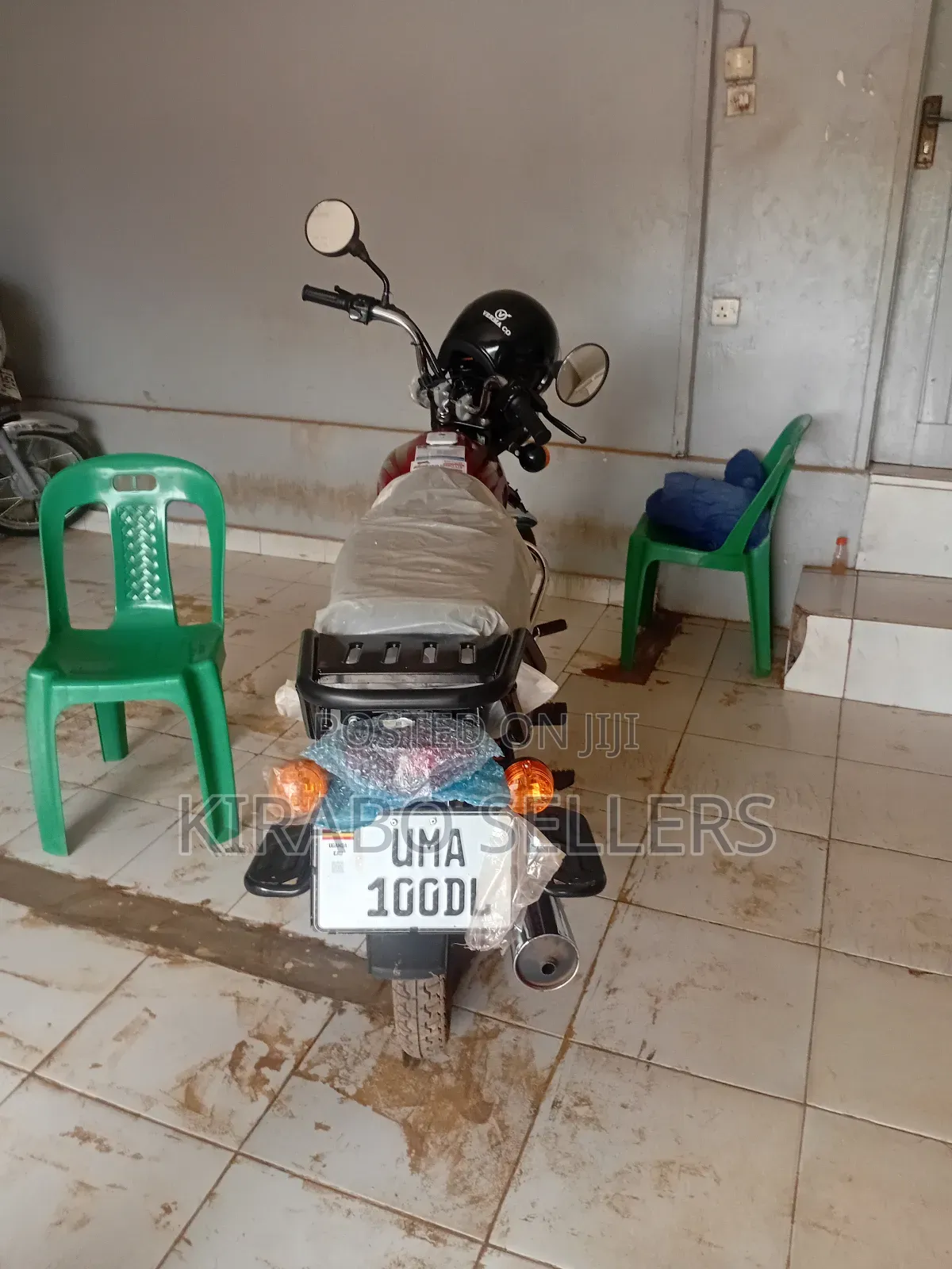 New Bajaj Boxer 100 2025 Red